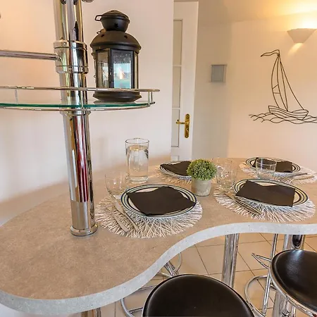 L'hermitage, 3 Avec Terrasse, Vue Lac, Parking Et Piscine, Lla Selections By Location Annecy Lägenhet *