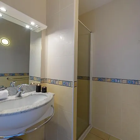 L'hermitage, 3 Avec Terrasse, Vue Lac, Parking Et Piscine, Lla Selections By Location Annecy Talloires