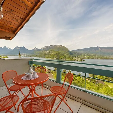 Apartment L'hermitage: Lakeside With Terrace, Pool & Parking